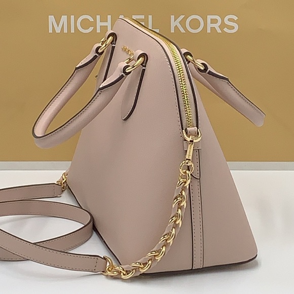 MICHAEL KORS
Veronica Medium Saffiano Leather Dome Satchel
NWT - Picture 16 of 16